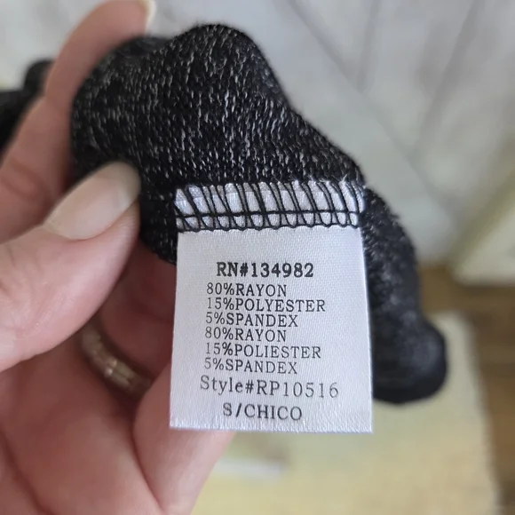 NWT Stylish Black Open Front Cardigan - Picture 5 of 5